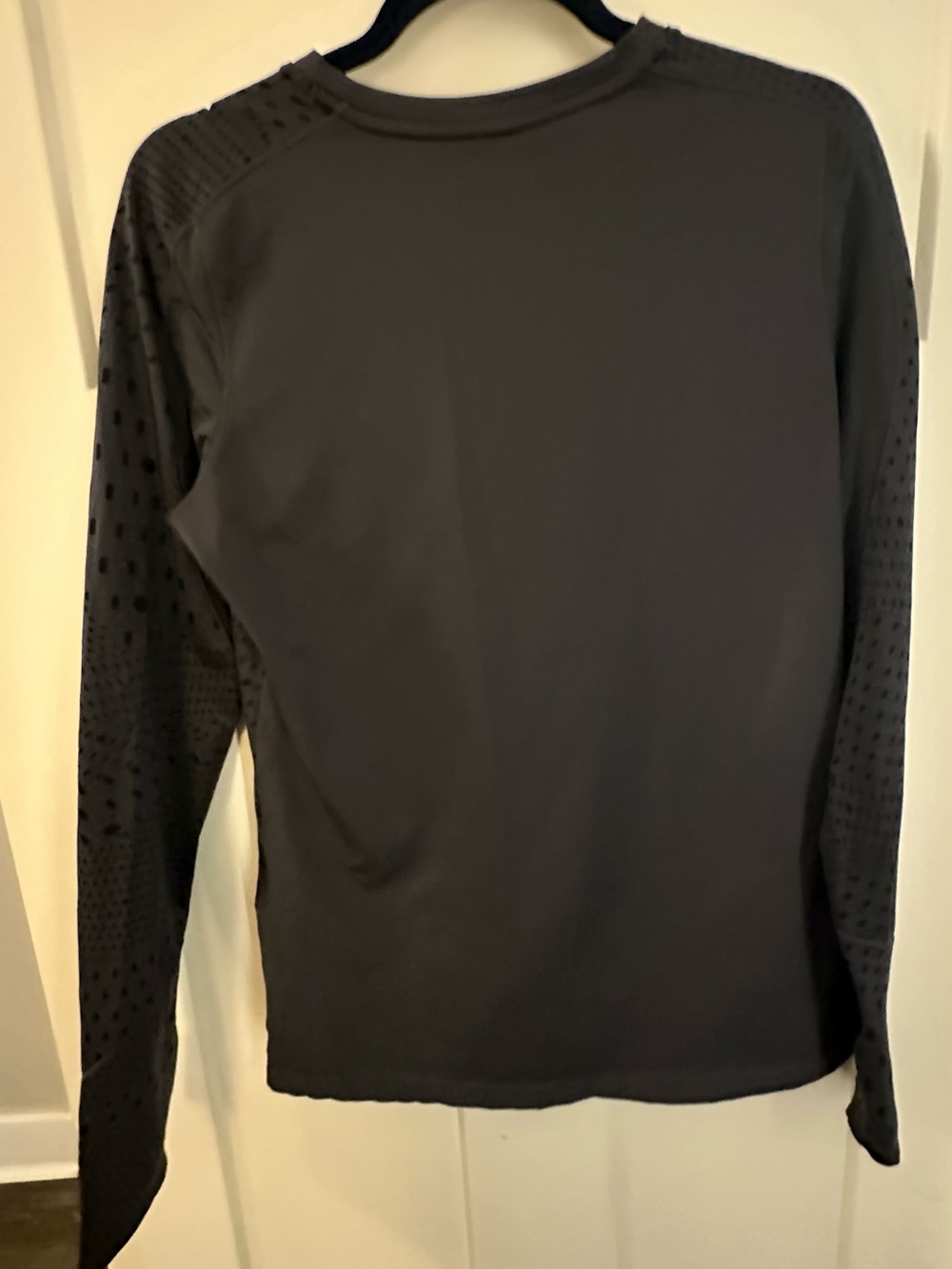 Under Armor base layer with - Picture 6 of 8